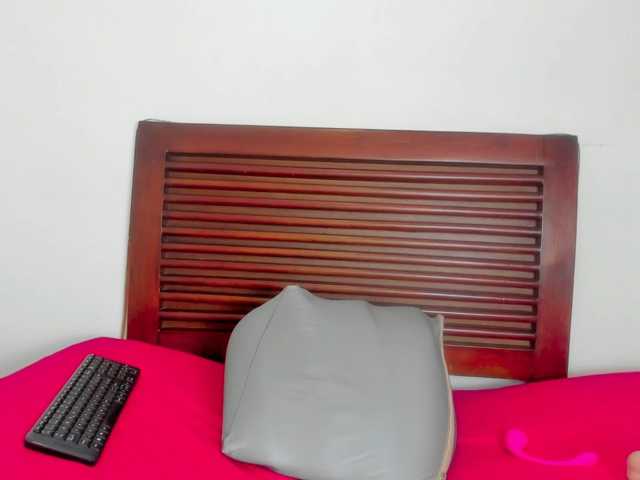 sweetafrican-squirt live cam on BongaCams