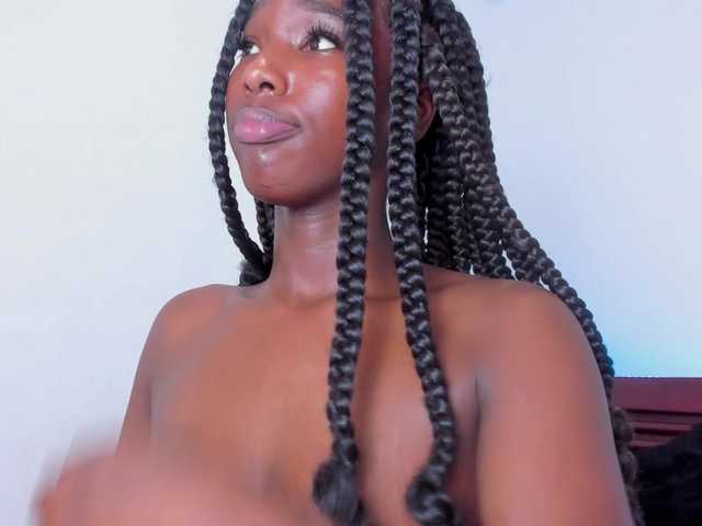 sweetafrican-squirt live cam on BongaCams