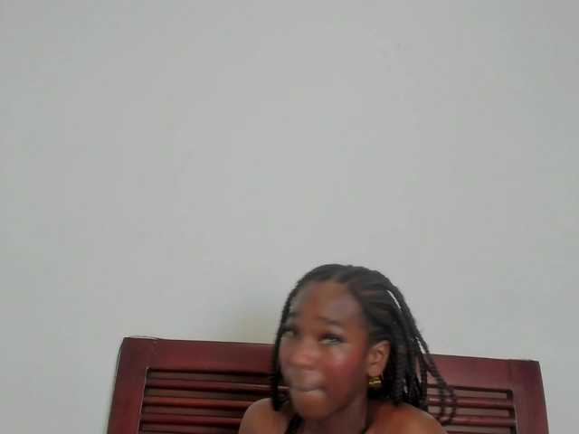 sweetafrican-squirt live webcam show