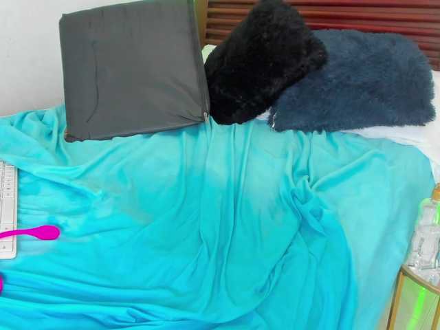 sweetafrican-squirt live cam on BongaCams