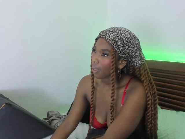 sweetafrican-squirt webcam