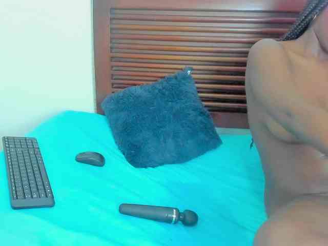 sweetafrican-squirt webcam