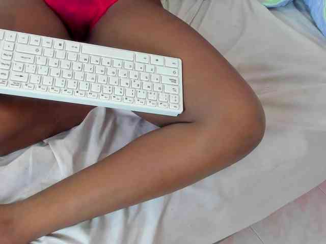 sweetafrican-squirt webcam