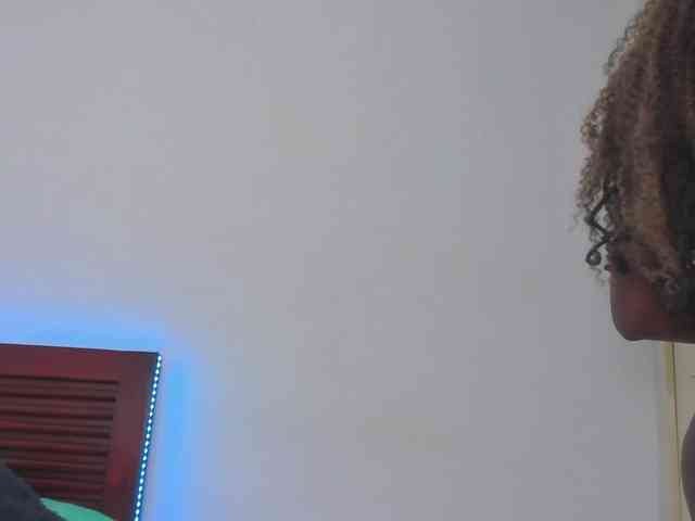 sweetafrican-squirt webcam