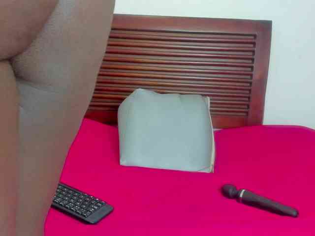 sweetafrican-squirt webcam
