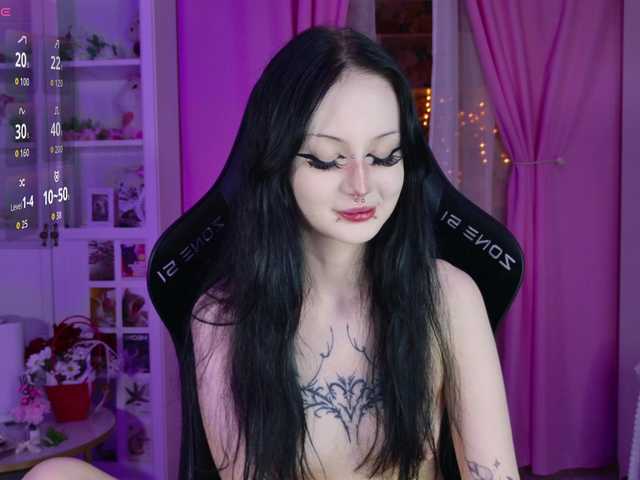 MIA1337 live cam on BongaCams