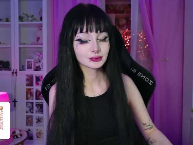 MIA1337 live cam on BongaCams