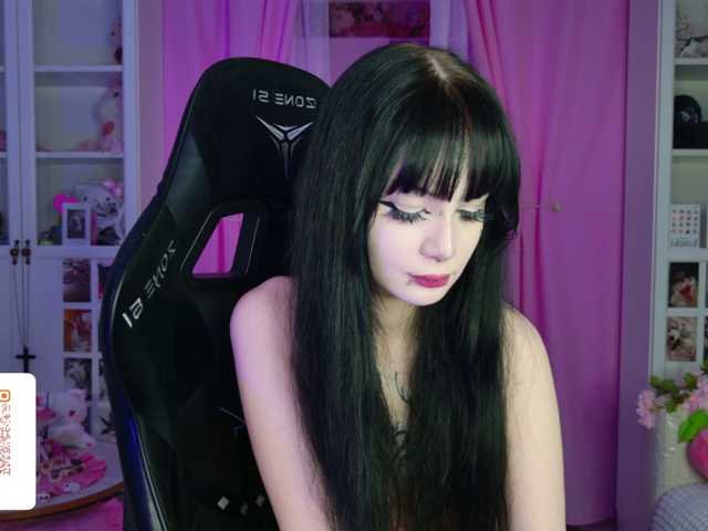 MIA1337 live cam on BongaCams