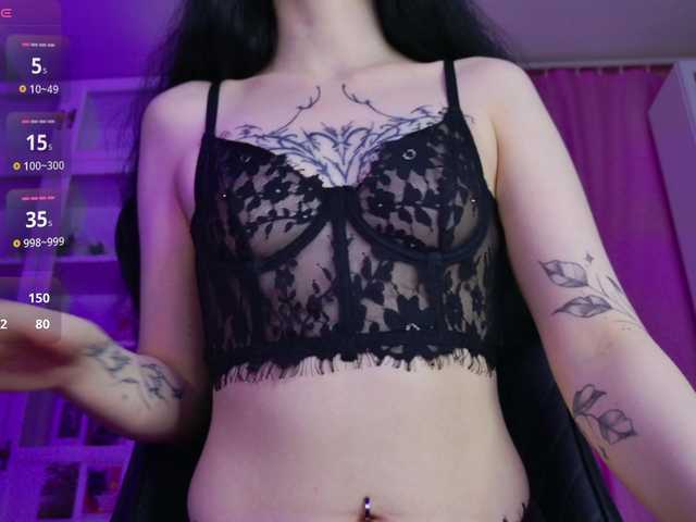 MIA1337 live cam on BongaCams