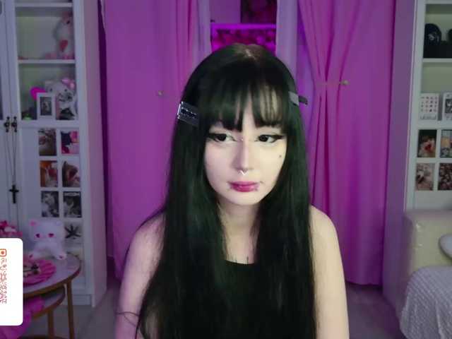 MIA1337 live cam on BongaCams