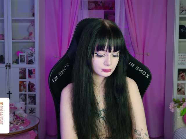 MIA1337 live cam on BongaCams