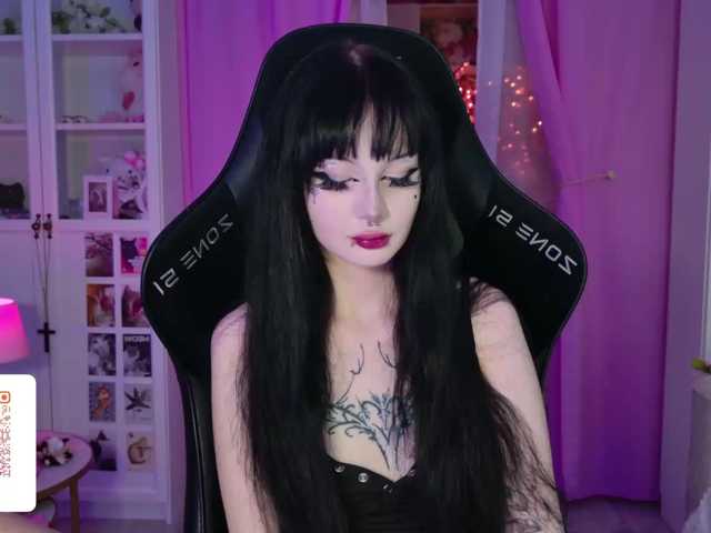 MIA1337 live cam preview
