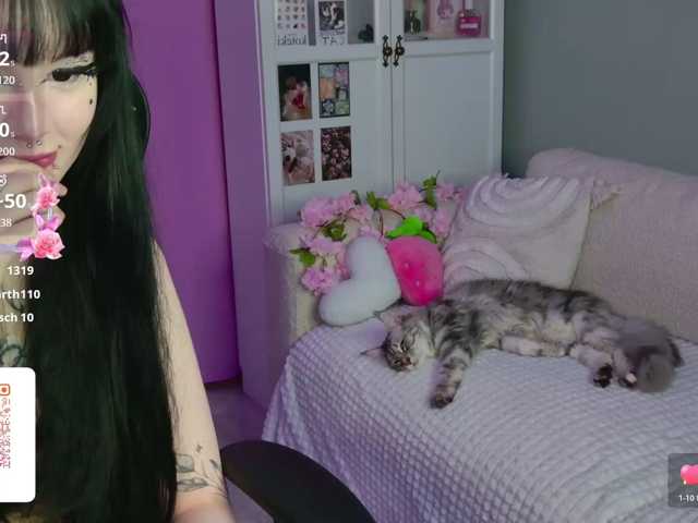 MIA1337, live now on BongaCams