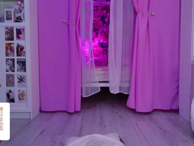 MIA1337 live cam on BongaCams