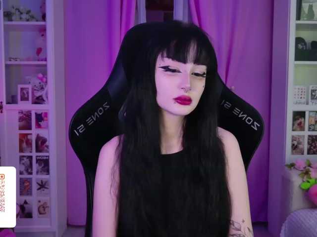 MIA1337 live cam preview