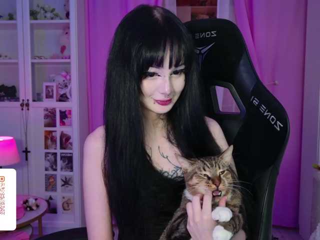 MIA1337 live cam preview
