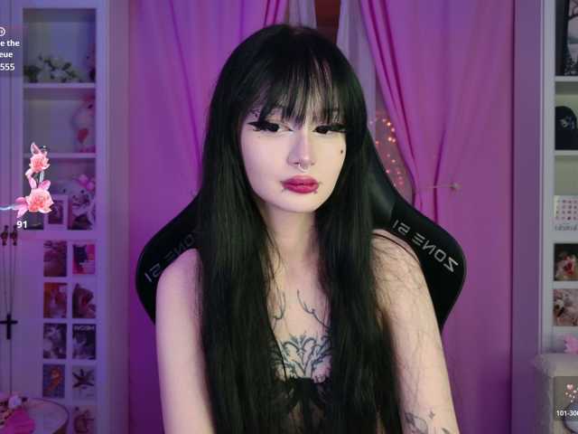 MIA1337 live cam on BongaCams