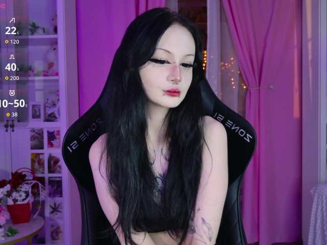 MIA1337 live cam on BongaCams