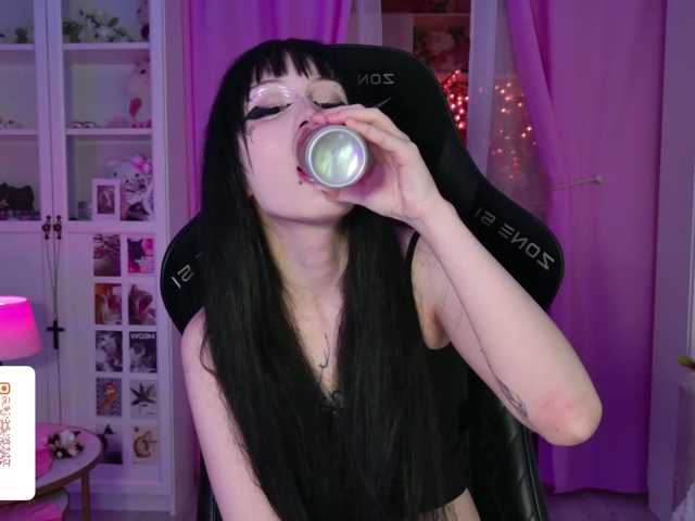 MIA1337 live cam preview