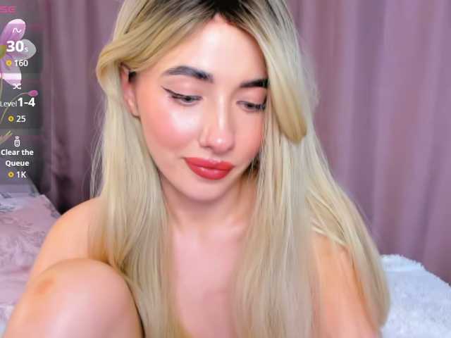 Lissonil live webcam show