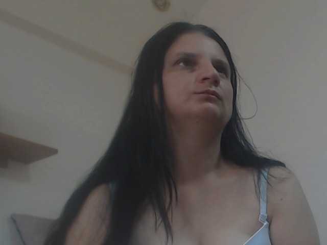 Nikol19721