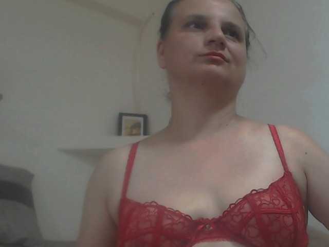 Nikol19721
