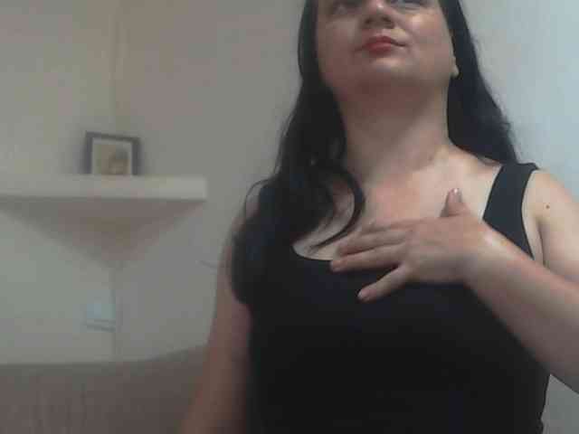 Nikol19721