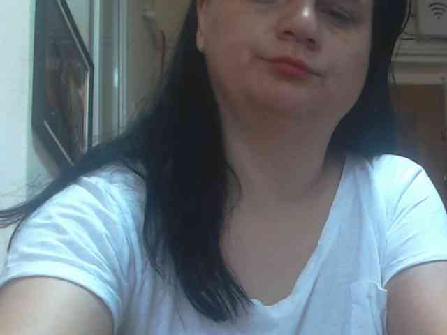 Nikol19721