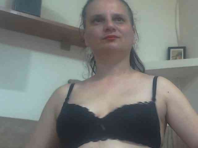 Nikol19721 webcam