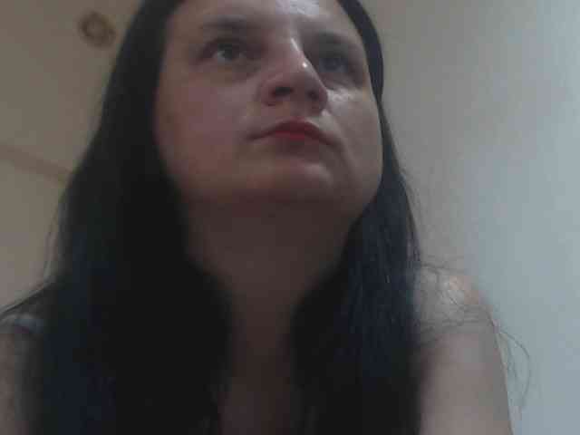 Nikol19721