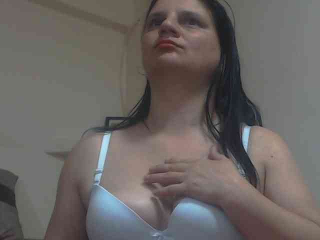Nikol19721