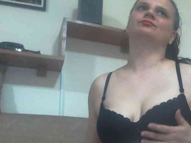 Nikol19721 webcam
