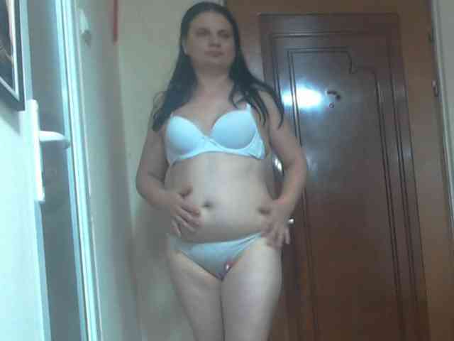 Nikol19721