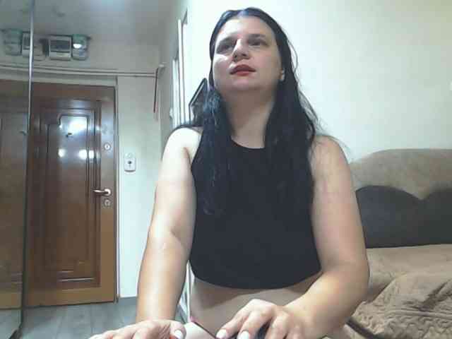 Nikol19721