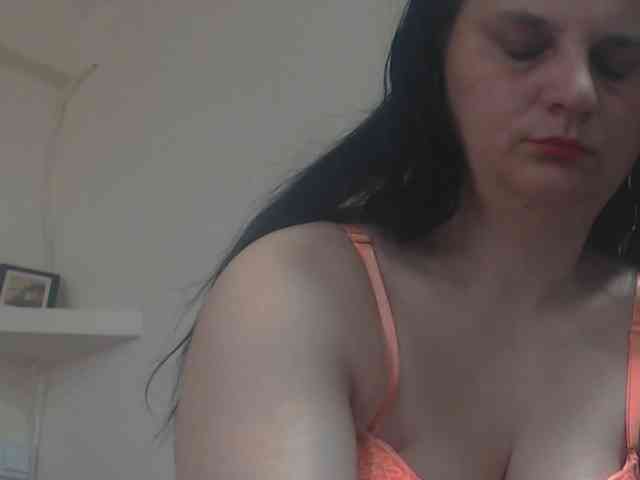 Nikol19721
