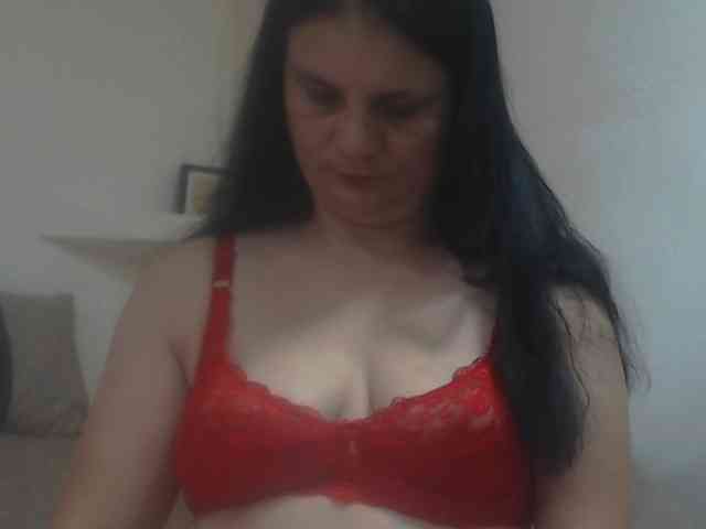 Nikol19721