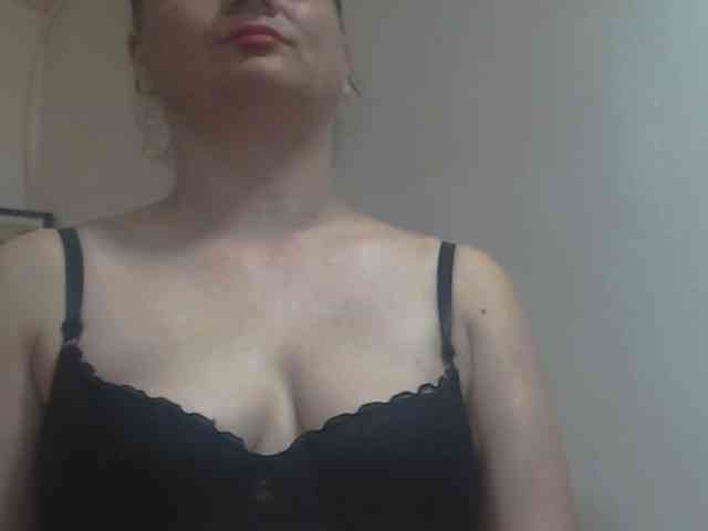 Nikol19721 webcam