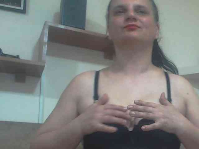 Nikol19721 webcam