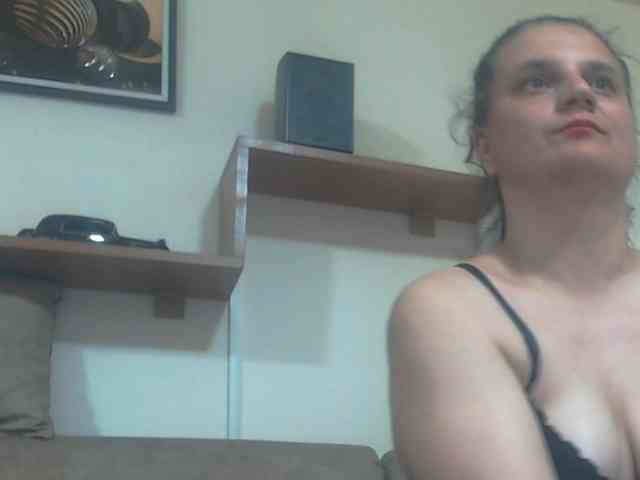 Nikol19721 webcam