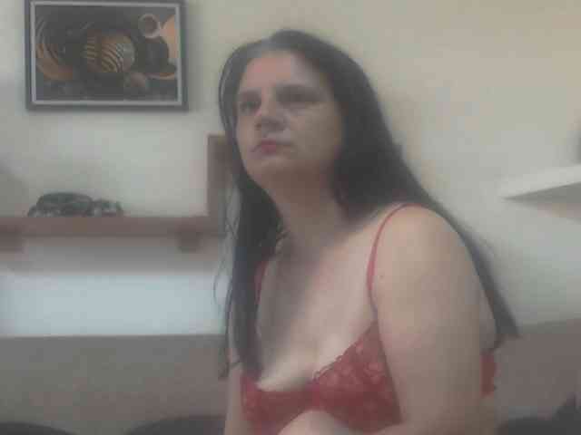 Nikol19721