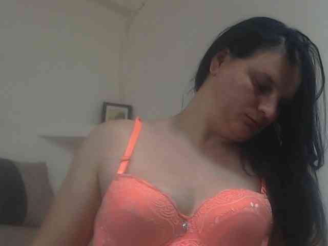 Nikol19721 webcam