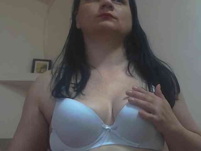 Nikol19721
