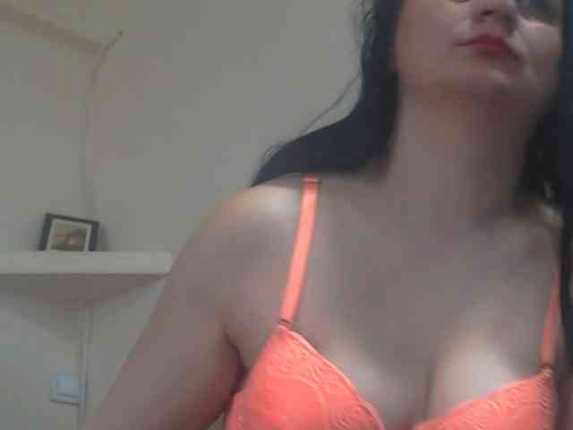 Nikol19721