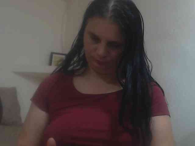 Nikol19721