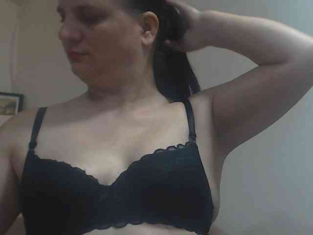 Nikol19721 webcam