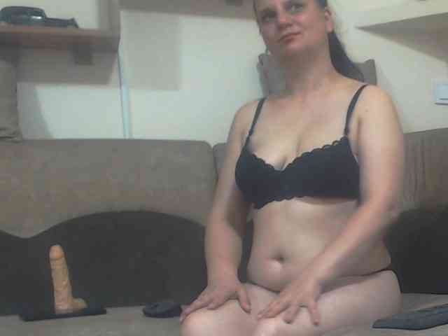 Nikol19721 webcam