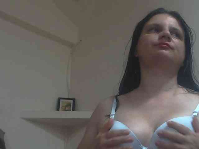 Nikol19721 webcam