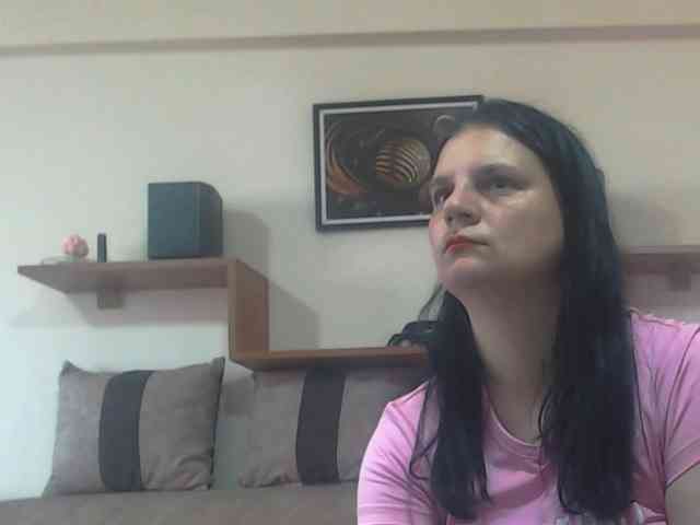 Nikol19721