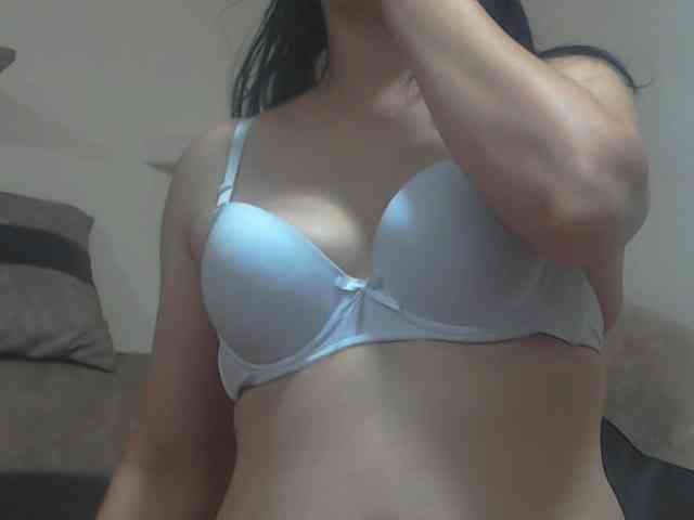 Nikol19721 webcam