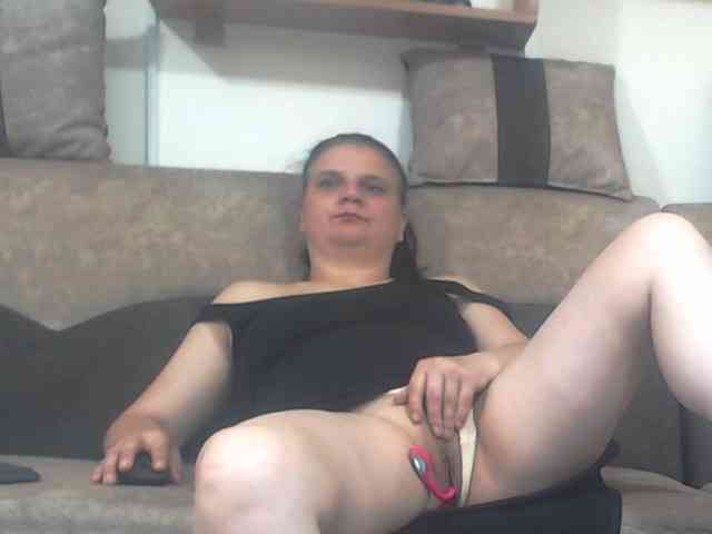 Nikol19721 webcam